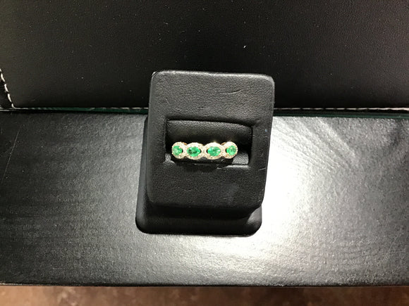 0.60CTW Diamond and Emerald ring