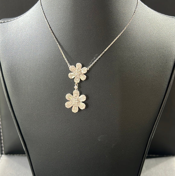 Double flower Diamond necklace
